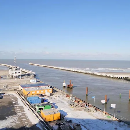 Near Sandy Beaches, Cleaning Included Nieuwpoort